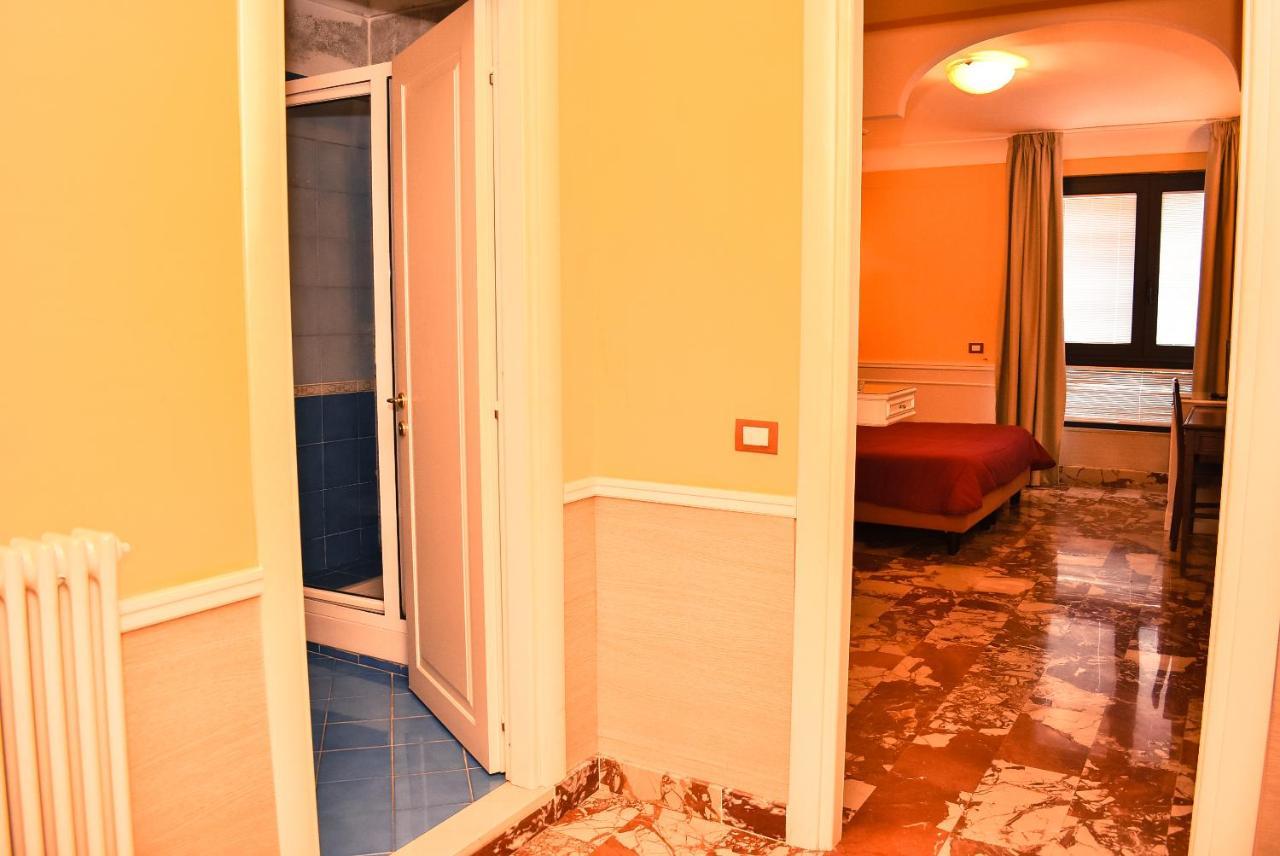 Hotel Miravalle Napels Buitenkant foto